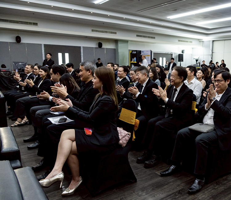 คุณ สุวณา ปิยะพิสุทธิ์